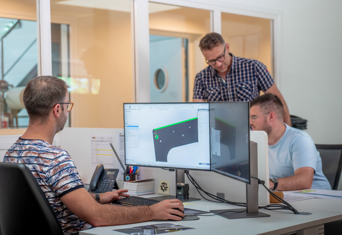 JCE biotechnology isolator manufacturer hospitals pharmaceutical 04