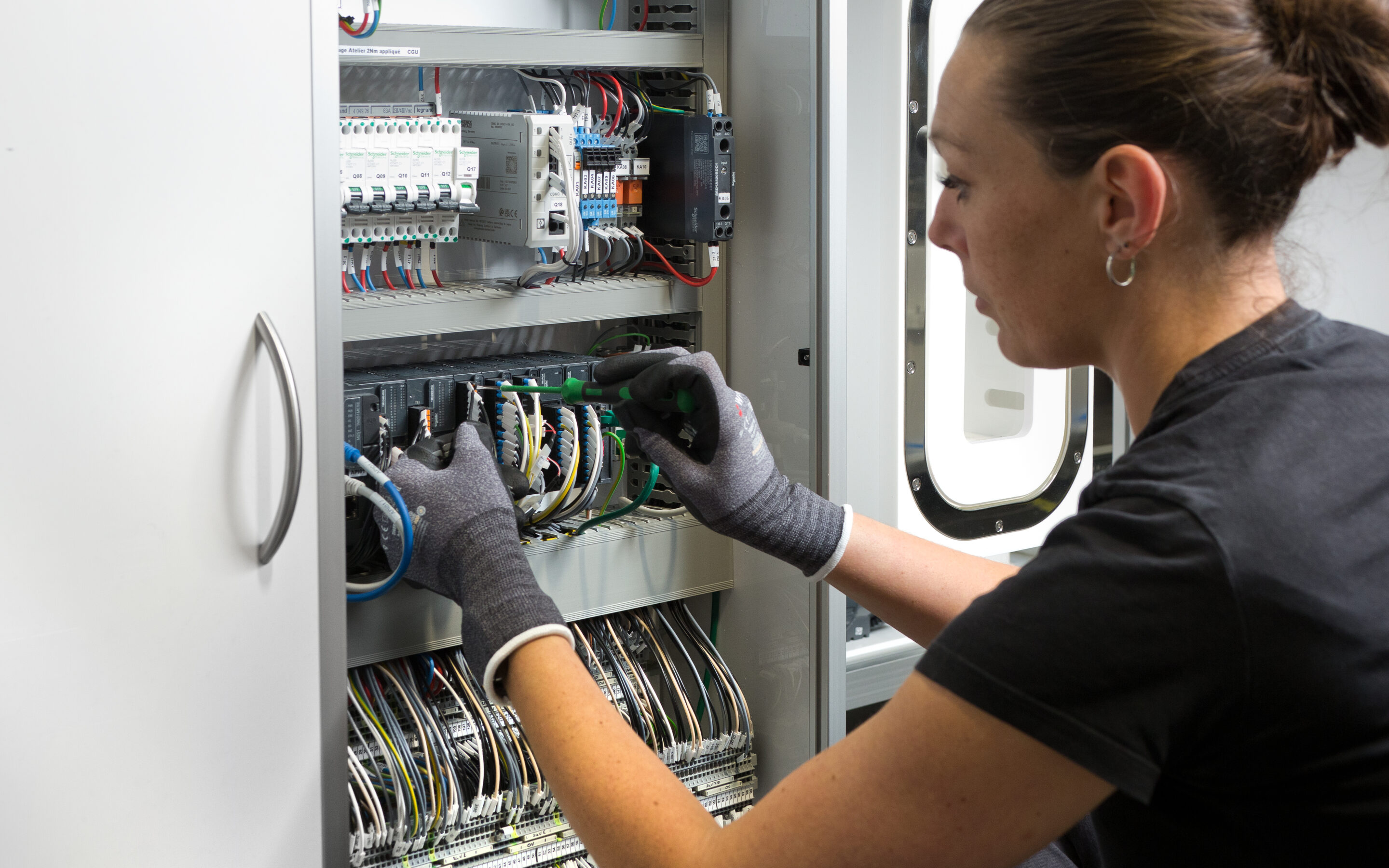 Technicien de maintenance itinérant H/F 2 JCE biotechnology isolator manufacturer hospitals pharmaceutical technicien maintenance